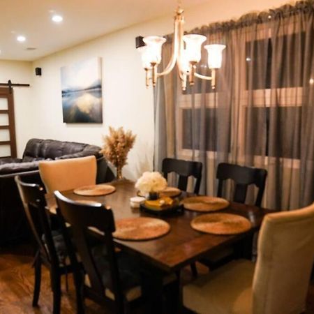 Nice And Cozy. Sleeps 5. Appartement Chicago Buitenkant foto